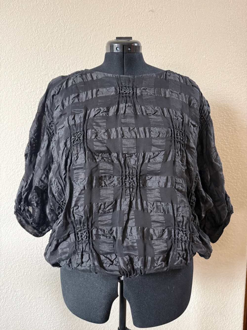 Textured Black Puff-Sleeve Blouse